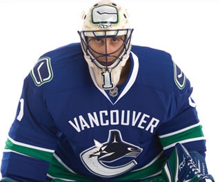 new%20canucks%20uniform.jpg